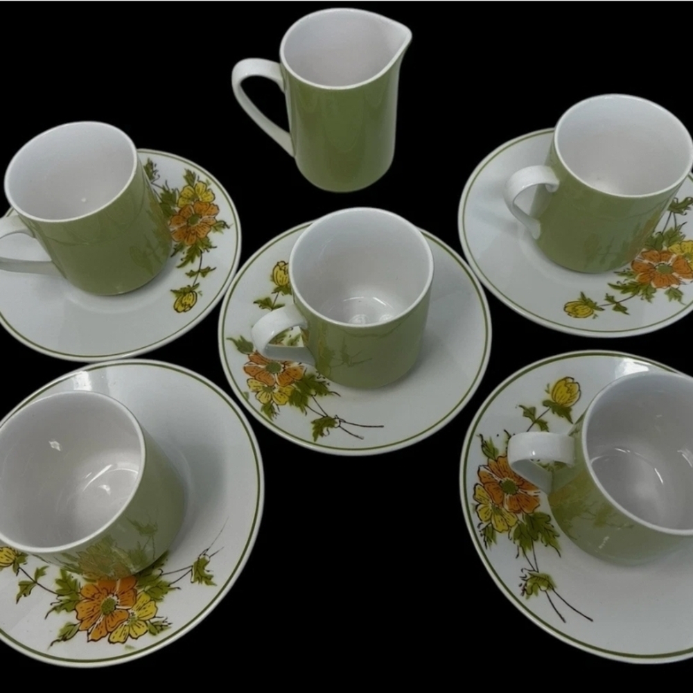 Mikasa Green and Yellow Floral Dinnerware Set